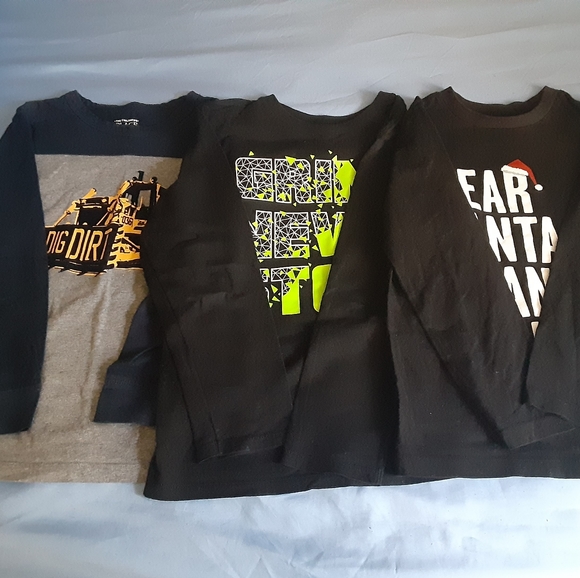 ๐Get all 3๐ long sleeve boy shirts - Picture 2 of 3